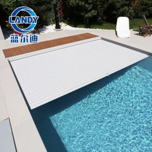 Couverture de piscine en polycarbonate